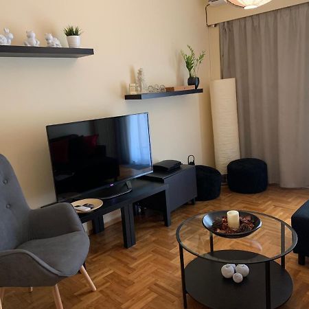 Renovated Cozy Apartment Near To Acropolis Atenas Exterior foto