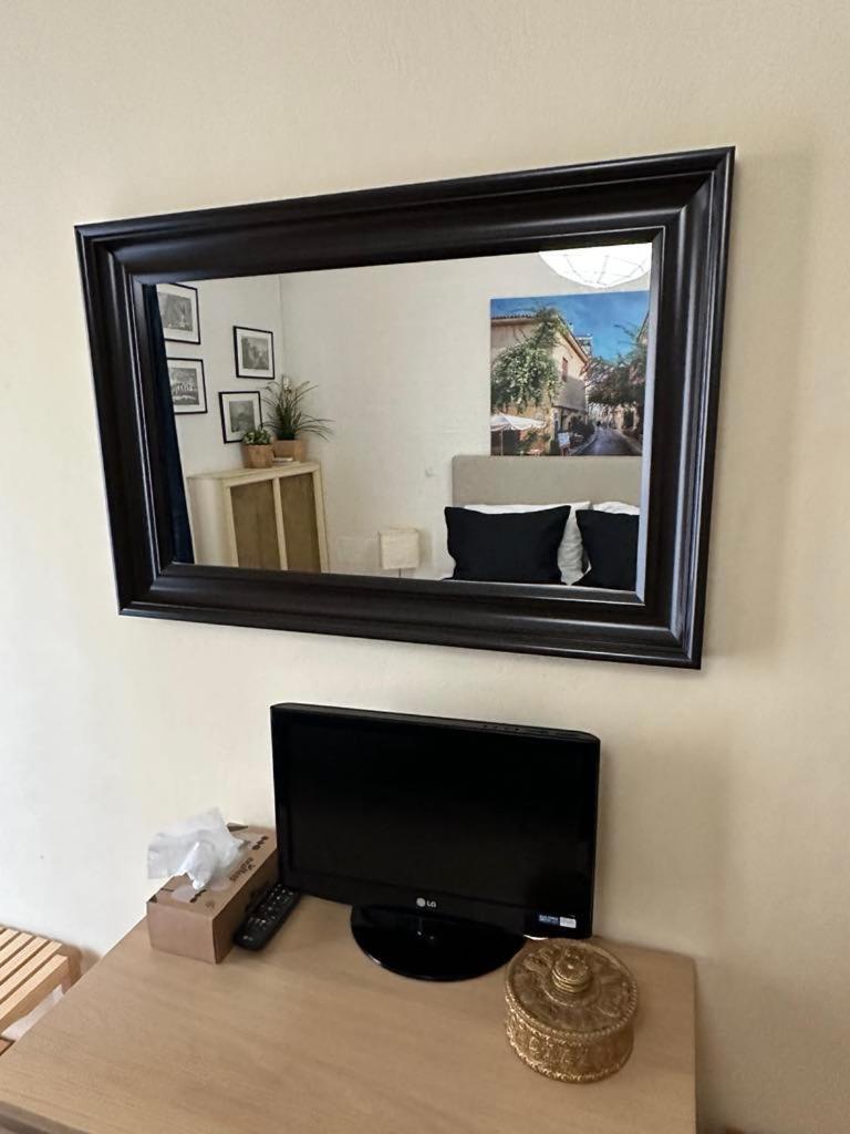 Renovated Cozy Apartment Near To Acropolis Atenas Exterior foto