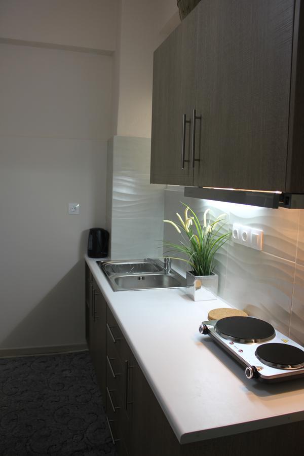 Renovated Cozy Apartment Near To Acropolis Atenas Exterior foto