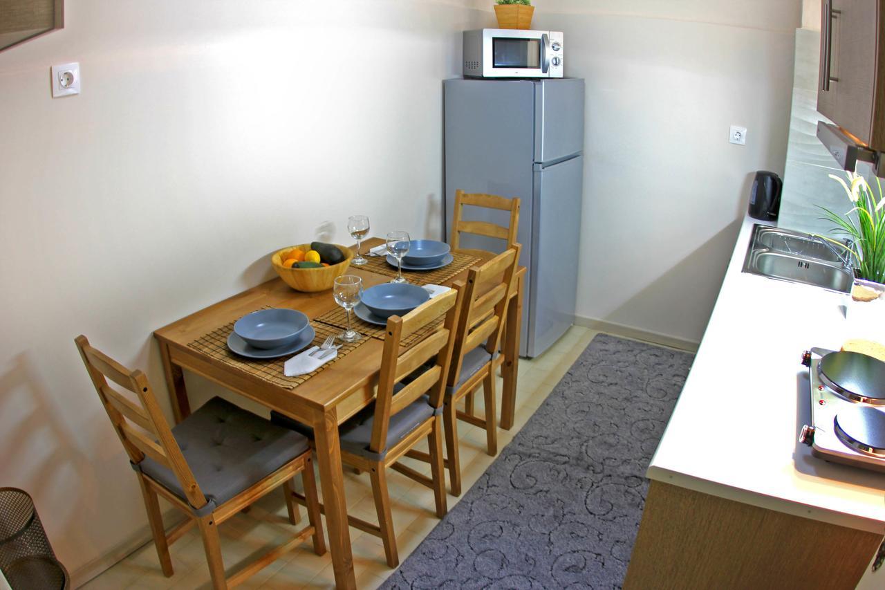 Renovated Cozy Apartment Near To Acropolis Atenas Exterior foto
