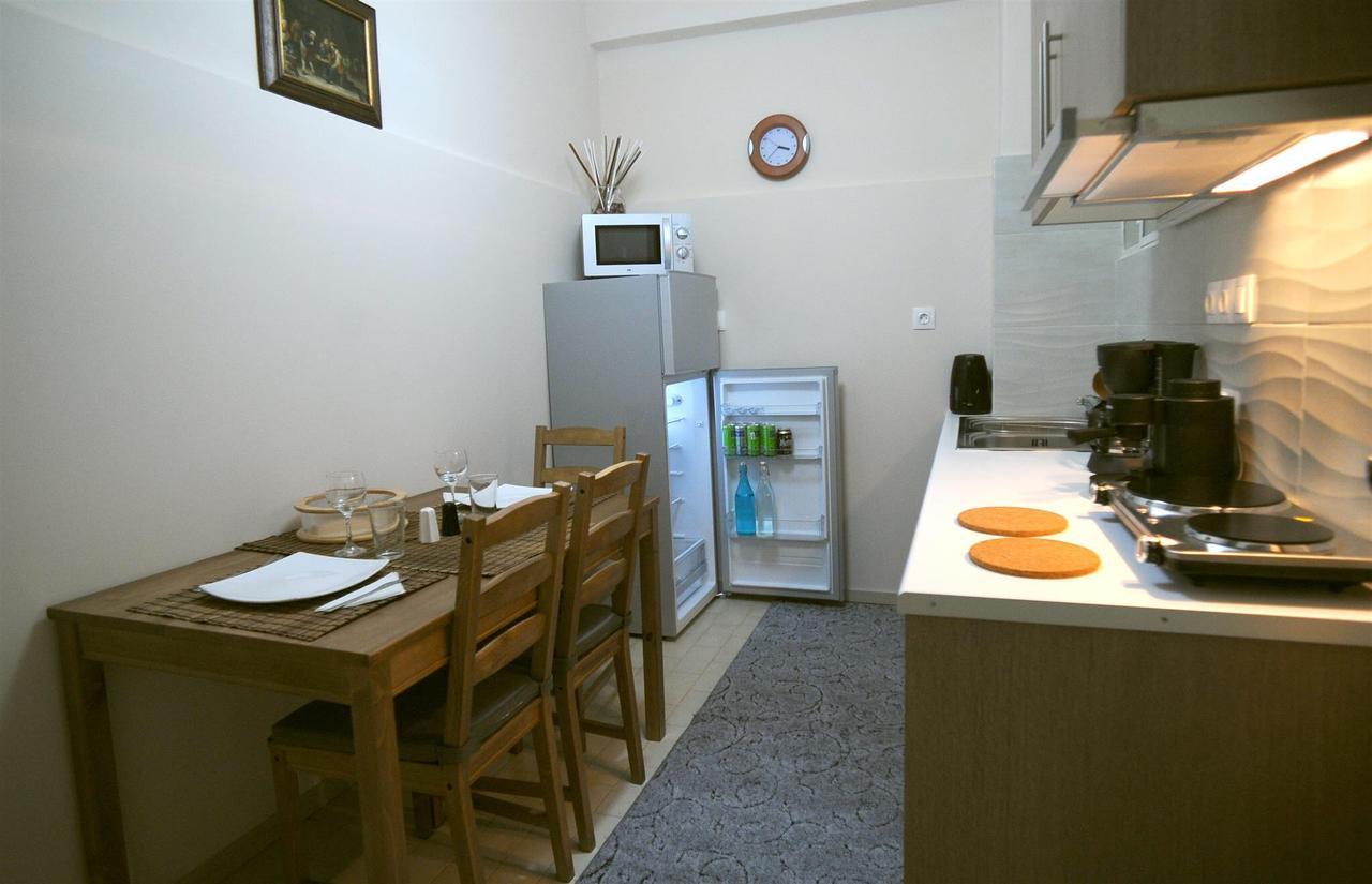 Renovated Cozy Apartment Near To Acropolis Atenas Exterior foto