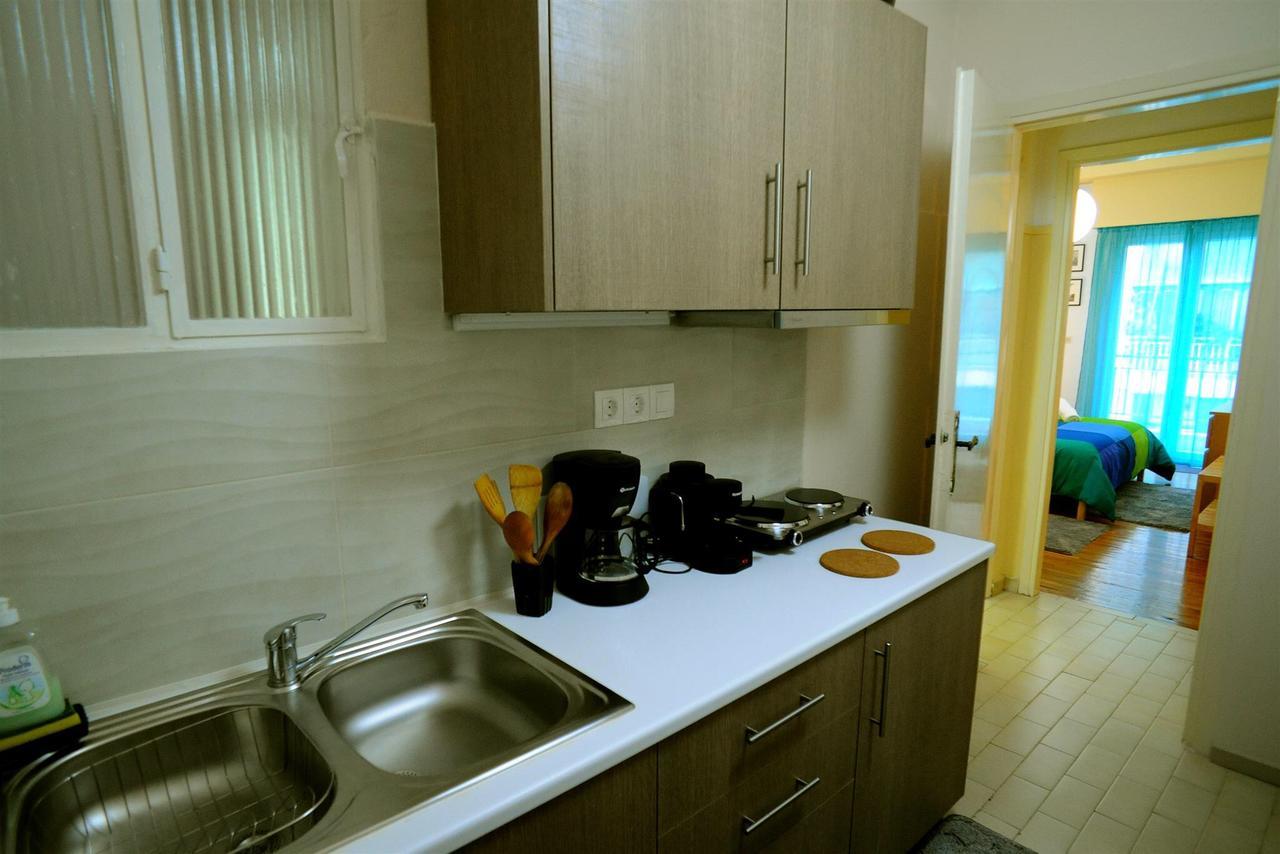 Renovated Cozy Apartment Near To Acropolis Atenas Exterior foto
